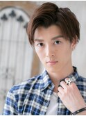 ワイルドかき上げバングでハイトーンカラーショートV草加