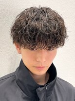 オーシャントーキョー 仙台(OCEAN TOKYO)&nbsp;波巻きスパイラルシャドウパーマ刈り上げ黒髪マッシュショート