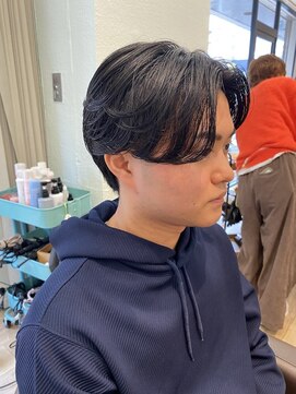 ローグ(Logue) メンズショート フェザーパーマ