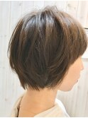 ほどよい大人のルーズ感漂う抜け感ボブスタイル