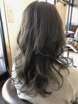 ヴェレ(vere)&nbsp;カーキグレージュカラー