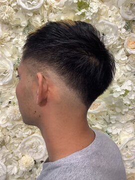 みその 高坂店 フェードカット、フロントメッシュ