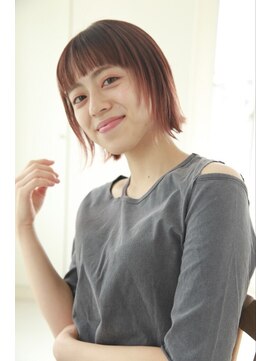 エクリ(equri×SHISEIDO) 顔まわり短めボブ