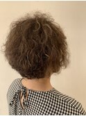 60代 大人ショートボブボリュームアップスパイラルパーマ