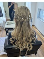 オウン(AUN)&nbsp;ハーフアップ