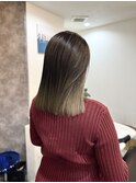 グレージュグラデーションカラー