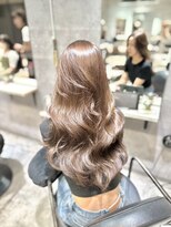 アクション 心斎橋店(ACTION)&nbsp;大人可愛いレイヤーロングヘア　透明感カラーくすみベージュ