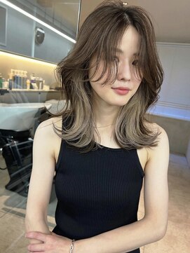 サイン 渋谷(SIGN) 20代30代トレンドなレイヤーカットハッシュカットレイヤーボブ