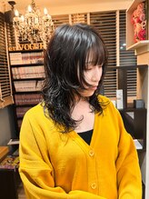 アンヴォーグ(en VOGUE) ウルフレイヤー×ミディアムパーマ