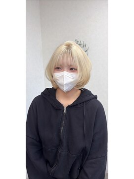 リングバイモアムー(Ring by Moremuu) ブロンド　ボブレイヤー