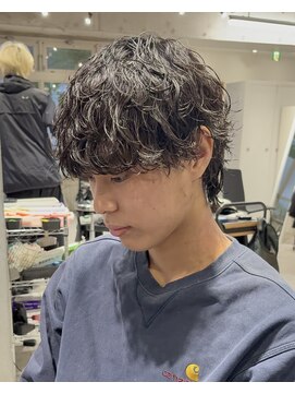 ハイプ(HYPE) フェザーパーマ/センターパート/シャドウパーマ/眉毛