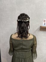メゾンドムニ 恵比寿(Maison de MUNi)&nbsp;暗髪で可愛いハーフアップ