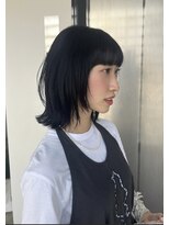 エイチ(H)&nbsp;ヘアカラーグレージュカチモリヘアレイヤーボブ50代ボーイッシュ