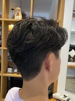 トリッカ シブヤ(TRICCA SHIBUYA)&nbsp;メンズ毛流れパーマスタイル