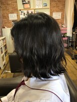 ヒマワリ(HIMAWARI)&nbsp;学生カット 黒髪 ボブ 外ハネ