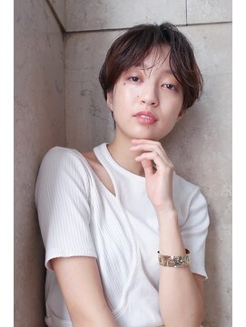 リュト(Lute) 大人かわいいコンパクトショート