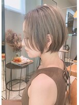 ウニコ(unico.)&nbsp;【unico.】大人可愛いショート・ベージュカラー・透明感カラー