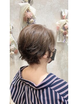 オラ ボーテ(Aura Beaute) 30代40代50代大人かわいい オフィス ショートスタイル