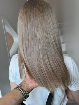 テテ(TETE) ミルクティーベージュ心斎橋×長堀橋