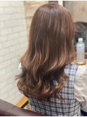 デザインカラー/レイヤーカット/ウエットヘア/オリーブベージュ