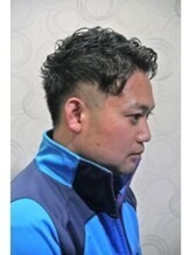 アクアマリン8810 ハチハチイチゼロ(AQUA MARINE 8810) 束感ショート/アップバング/波巻き/ツーブロックマッシュ