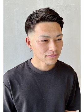 フランクスバーバーリザーブ 人形町店(FRANK’S BARBER RESERVE) アップバングスキンフェード　ｙ