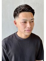 フランクスバーバーリザーブ 人形町店(FRANK’S BARBER RESERVE) アップバングスキンフェード y