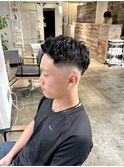 スキンフェードカットメンズフェードヘアビジネスヘア刈り上げ