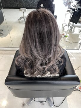 シャンプーボーイエイムス(SHAMPOO BOY aims) バレイヤージュ 長崎 ハイライト