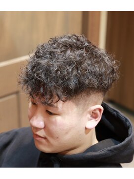 バーバーショップ スバル(BARBERSHOP SUBARU) ＜理容室＞＜バーバー＞デザインふわっとパーマ