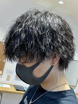 ビューブルー 亀戸錦糸町(VIEW BLUE) ツイストスパイラル/メンズマッシュウルフ/波巻きパーマ眉毛