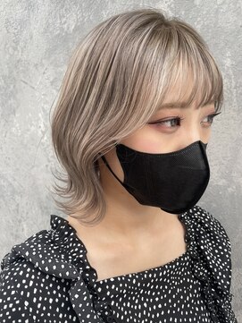 ネイロ 日本橋(NeiRo) 小顔ショートボブハイライトカラー大人ショートカット白髪ぼかし