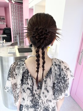 ミテ ナゴヤ(mite nagoya) うねうねカチモリ