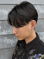 ヒュイル バイ ニアウ(Hwyl by Niau) メンズマッシュセンターパートスパイラルパーマニュアンスパーマ