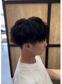 ツイストスパイラルマッシュツーブロック刈り上げ