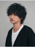 ラフにキマる無造作パーマのマッシュウルフスタイル