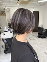 コディー(CODY)&nbsp;ミディアムヘア暗めカラー/デザインカラー/フェイスフレーミング