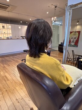 ルッツ(Lutz. hair design) 26.1.31ショートレイヤー[犬山良慈]