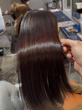 ミレヘアー 越谷(Mire hair) 【大人女性の髪質改善】鏡面仕上げの極上艶髪ストレート