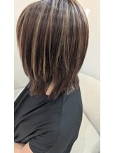 ニーナスイート(nina.suite)&nbsp;白髪ぼかしハイライト