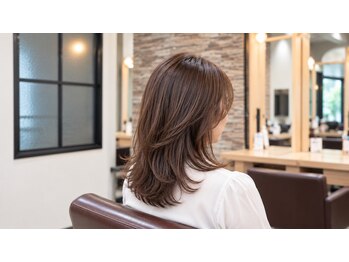 ビースリー ロアの写真/【横浜駅近 イルミナカラー認定サロン】圧倒的透明感×オージュアで叶えるツヤ髪カラー☆