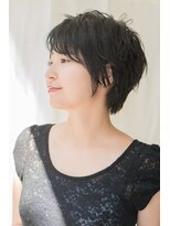 カータヘアルム(karta hair rum) 【karta】オトナ女性のための動きのある奥行きショート