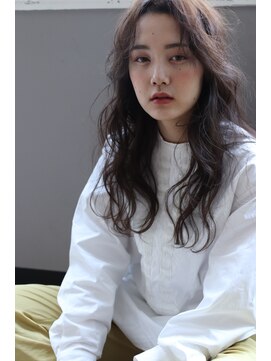 スロージー(slowgy) 【slowgy】大人可愛い20代30代40代/ロング/パーマ