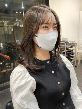 エムプラス 二子玉川(Mplus) ●くびれレイヤー●ベージュ グレージュ 韓国風 くびれミディ