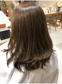 ベージュでやんわりグレデーションをつけてます。