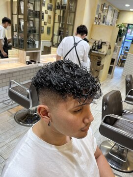 グルーマーズトウキョウ(GROOMER/S TOKYO) スペインカール　GROOMERSTOKYO 太田