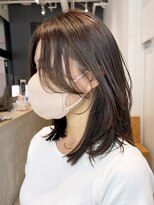 レイヤーカット_チェリーブラウンフェミニンロング_ba413951