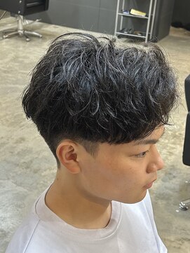 ニアウ 伊勢崎連取店(Niau) 波巻きスパイラルパーマツイストスパイラルパーマシャドウパーマ