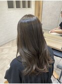 オリーブベージュ