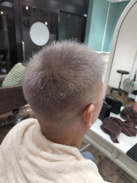 コス(KoS) シルバー/ブリーチ/メンズカラー/ダブルカラー